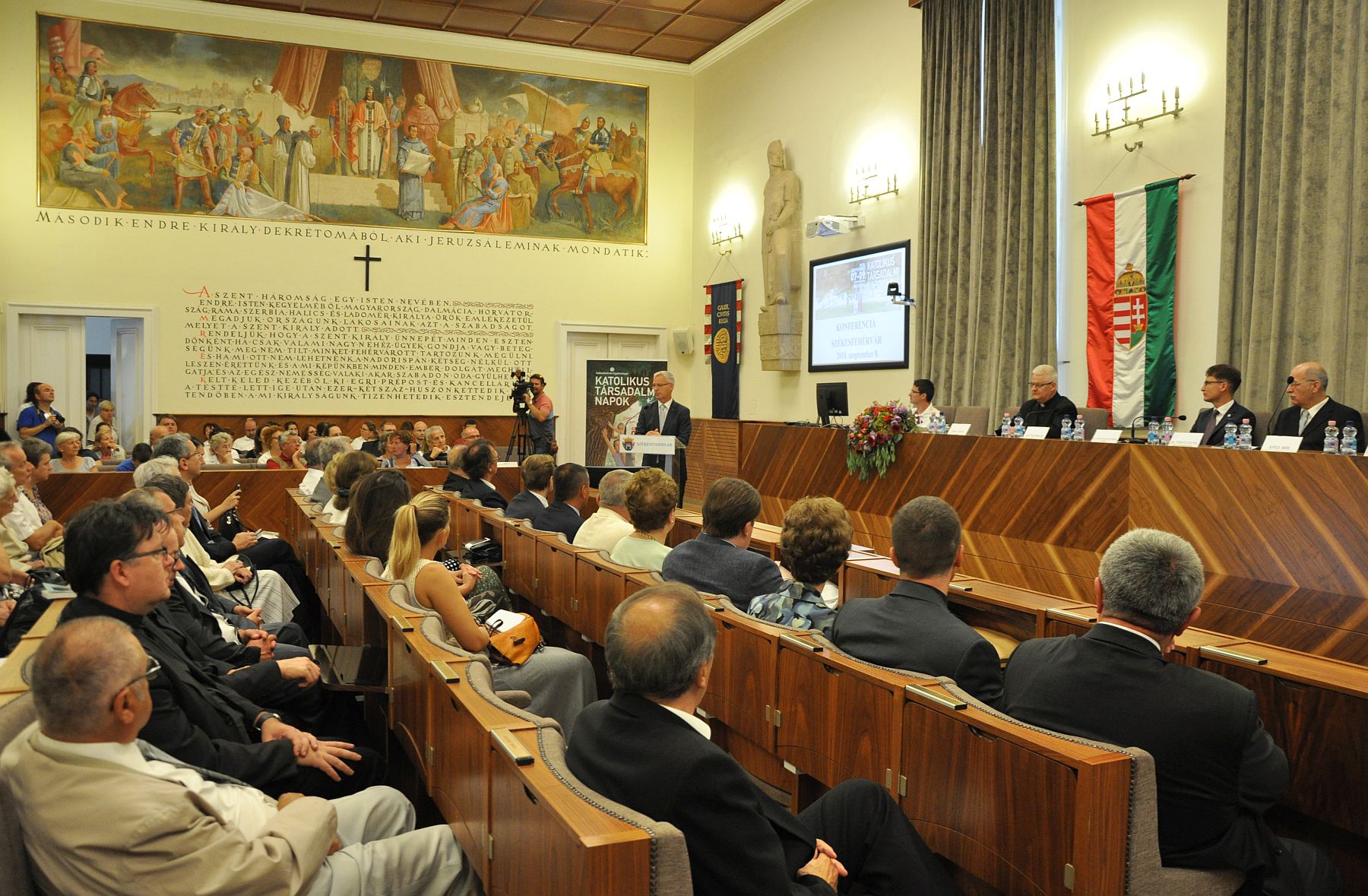 A társadalom szolgálatában - ünnepi konferenciával folytatódott a KATTÁRS